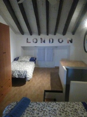 2 bedrooms