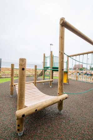 Children’s play area – outdoor