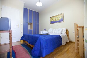 3 bedrooms, WiFi, bed sheets