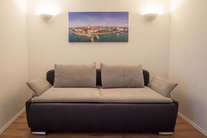 Apartment, Balcony (Am Hafen) | Room amenity - Ferienwohnung Charlotte (Friedrichshafen)