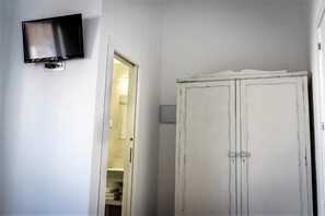 埃及棉床單、高級寢具、羽絨被、迷你吧