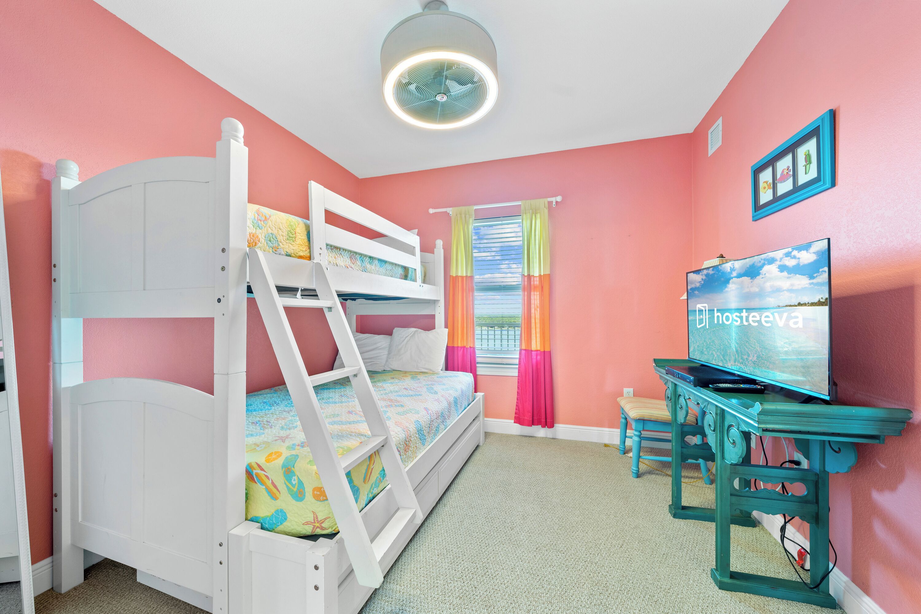 Condo família, sacada, vista para a praia | 2 quartos, ferros/tábuas de passar roupa, Wi-Fi de cortesia