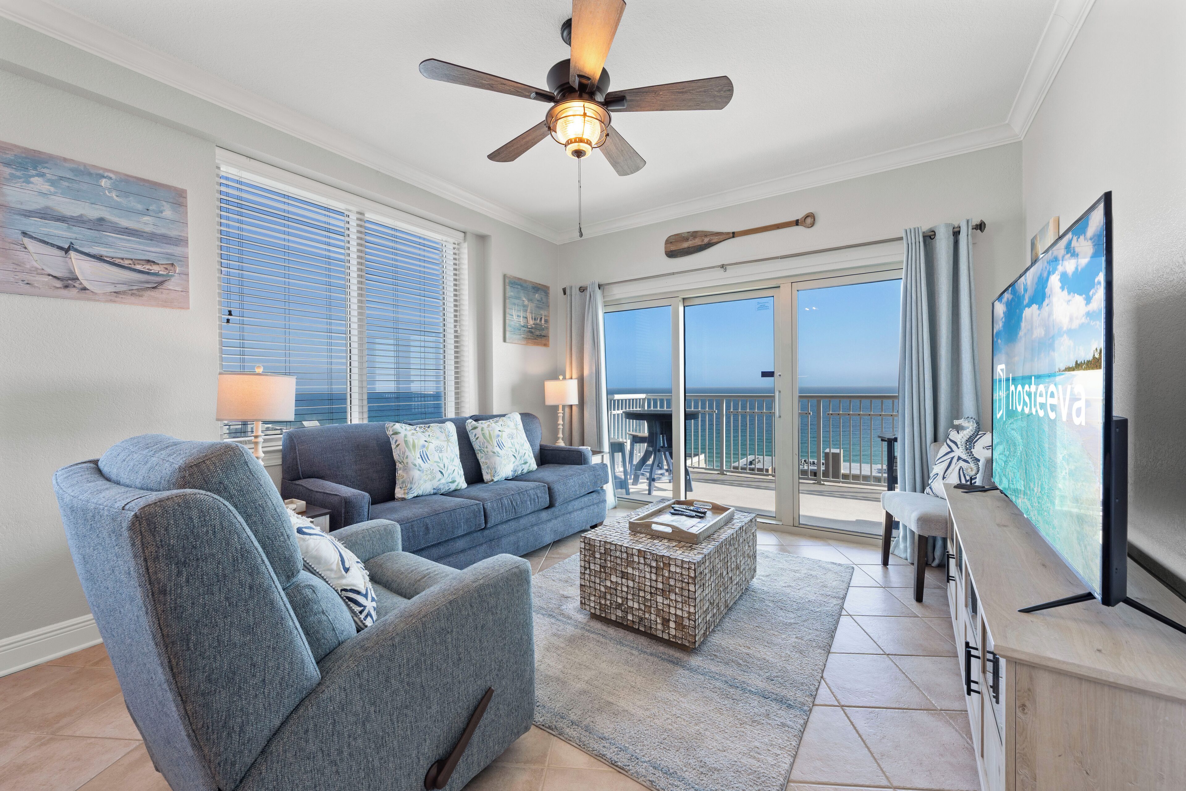 Familienapartment, 2 Schlafzimmer, Balkon, Strandblick | Wohnzimmer