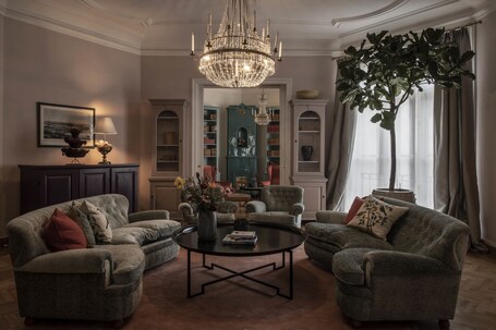 The Sparrow Hotel - view 2