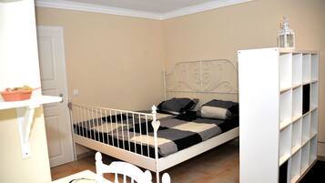 2 bedrooms, internet