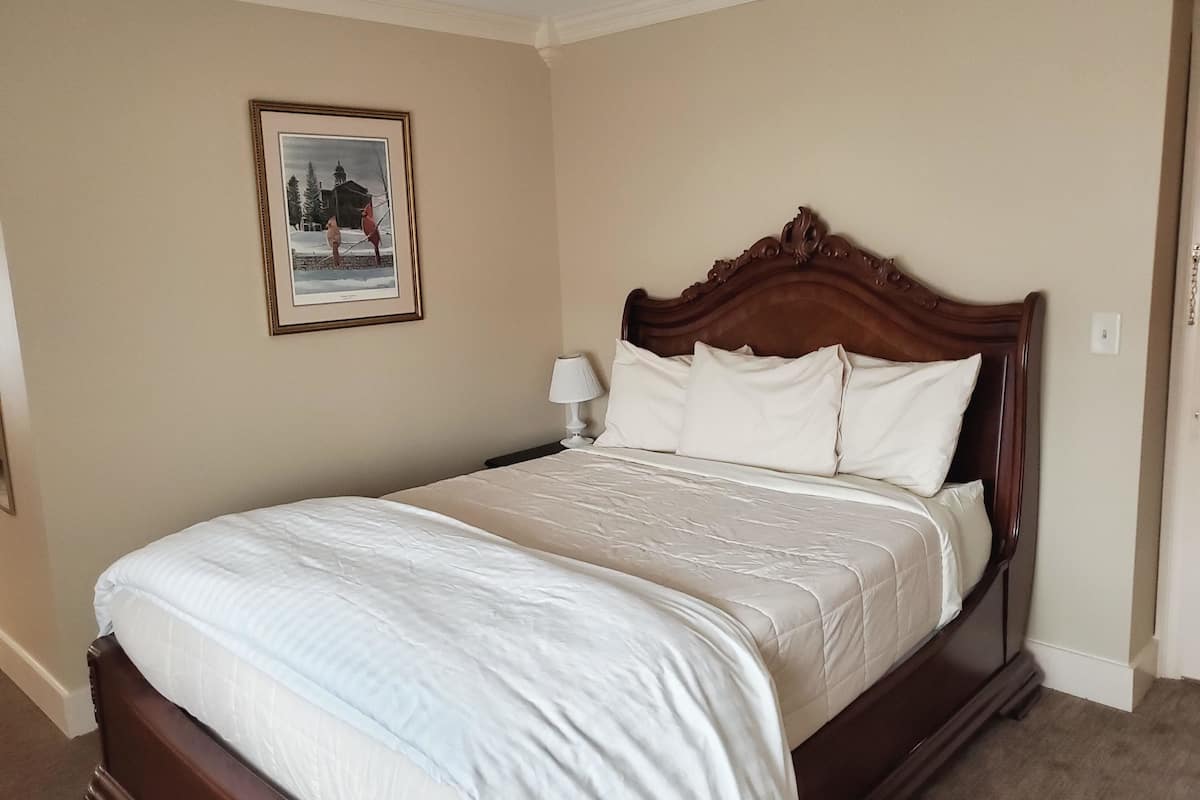 Deluxe-Vierbettzimmer | 1 Schlafzimmer, Allergikerbettwaren, Bügeleisen/Bügelbrett