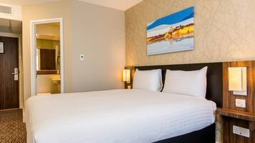 Double Room | Desk, laptop workspace, blackout curtains, iron/ironing board