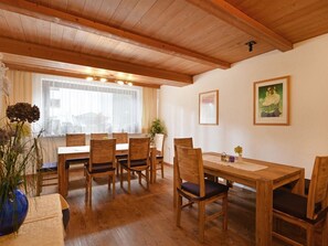 Dining - Quadruple room with bath, WC - the Christophorus (Soell)