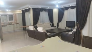 Villa, Mountain View | Living room | LCD TV