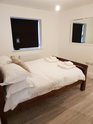 Free WiFi, bed sheets - Oxford Modern Guest House (Oxford)