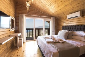 Villa, Buchtblick | 2 Schlafzimmer, Schreibtisch, kostenlose Babybetten