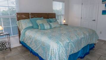 2 chambres, coffres-forts dans les chambres, fer et planche Ă repasser