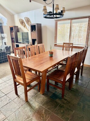 Dining - Mountain Retreat: Private Hot Tub, Fireplace, & Ergonomic Remote Work Setup (Dillon)
