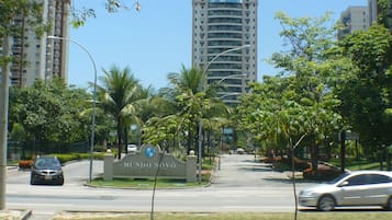 Stroll through the charming streets of Mundo Novo, lined with lush greenery and modern architecture.