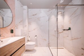 Desk, free WiFi, bed sheets - Hotel Keur (Zandvoort)