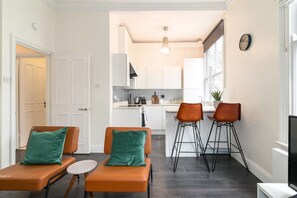 Interior - Modern 2BR Home in West London! (London)