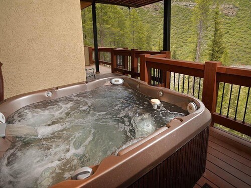 Intermountain Chalet