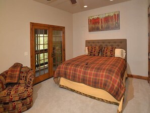 5 bedrooms, cots/infant beds, free WiFi - Intermountain Chalet (Vail)