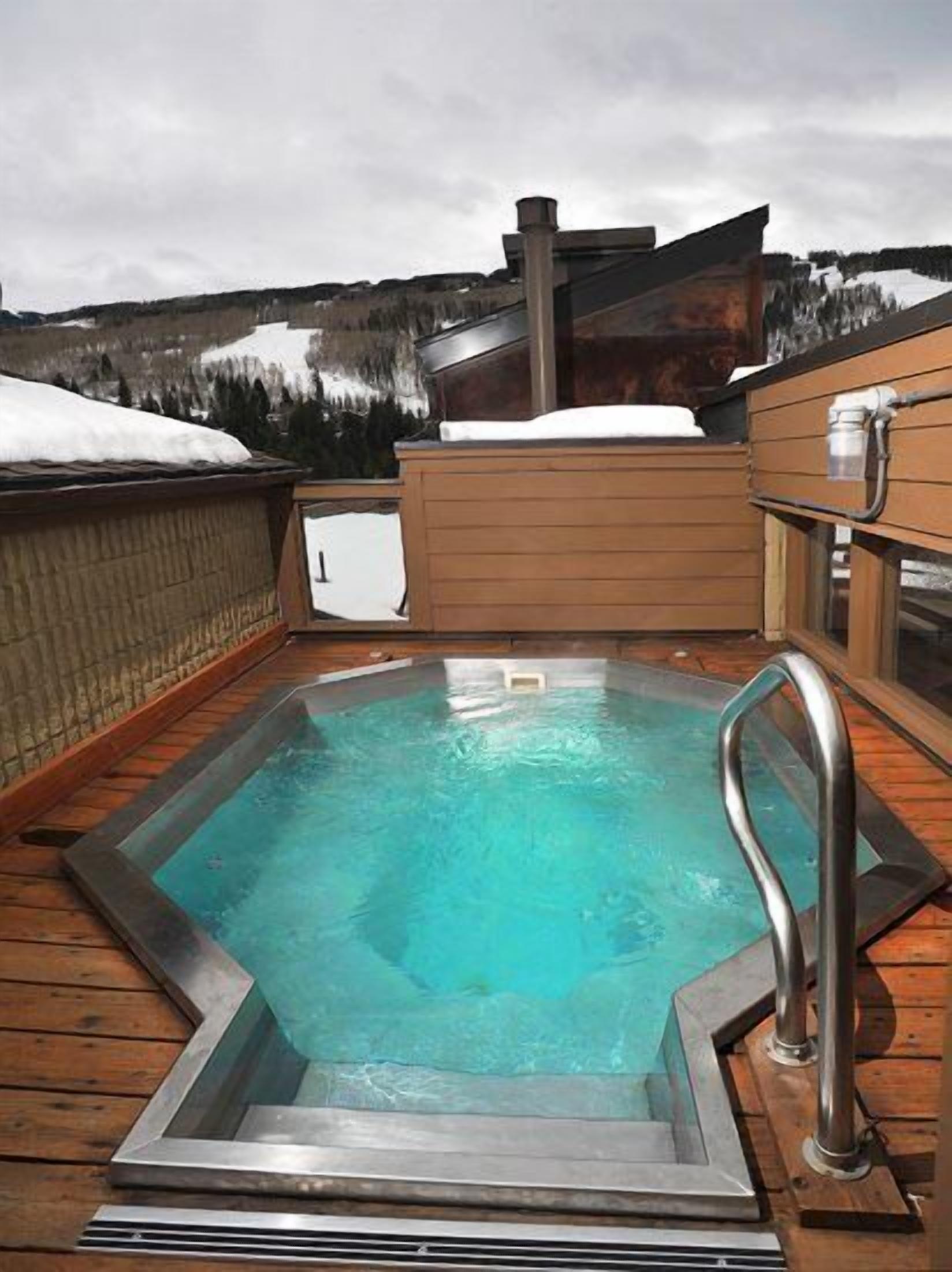 House | Pool
