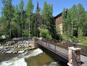 單棟房屋 (Village Center Condo) | 外觀