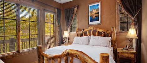 House | 3 bedrooms, desk, free WiFi