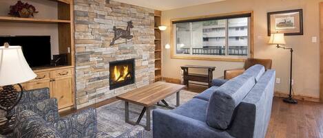 House | Living room | Flat-screen TV, fireplace, stereo