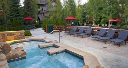 Arrowhead Village Condo - 104 Aspenwood Lodge