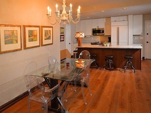 House | Private kitchen | Oven, coffee/tea maker, toaster, highchair