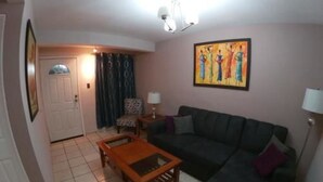 Unclassified image, 2 of 25, button - Villa Southfork (Santa Tecla)