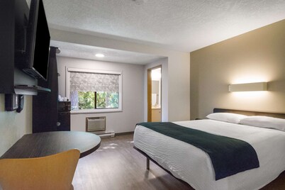 Motel 6 Saanichton, BC - Victoria Airport