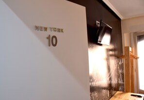 12 habitaciones, wifi gratis y ropa de cama