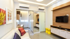 Design Apartment, 1 Double Bed with Sofa bed, Non Smoking | Living area | Flat-screen TV - All in Rio - Charme e Design (Rio de Janeiro)