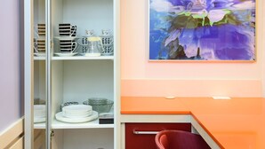 Design Apartment, 1 Double Bed with Sofa bed, Non Smoking | Private kitchen | Full-size fridge, microwave, oven, stovetop - All in Rio - Charme e Design (Rio de Janeiro)