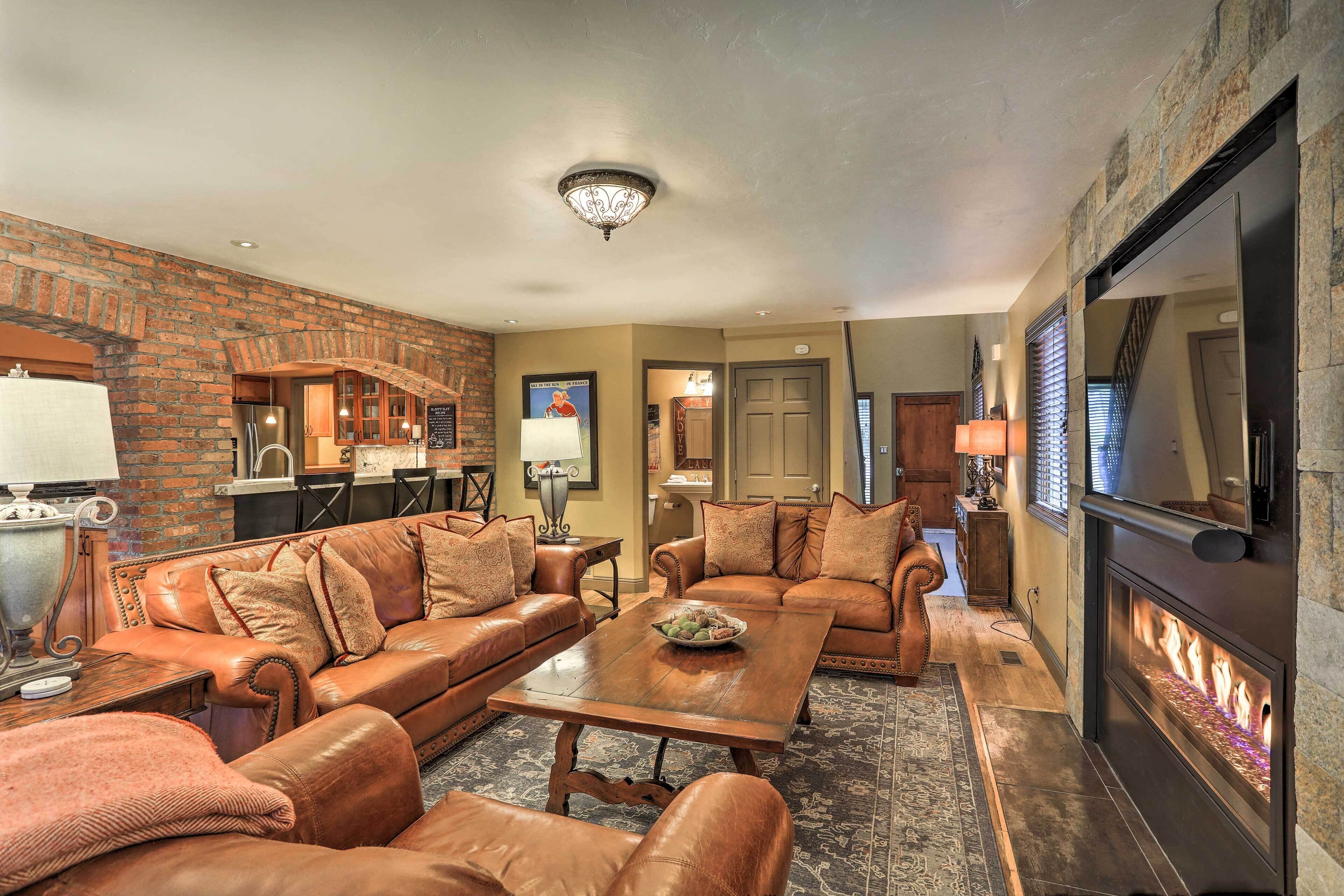 Modern Home w/ Patio: 3 Mi to Beaver Creek Resort!