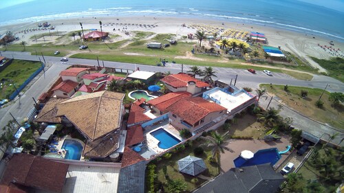 Maison 3 Dortoir avec piscine à 100 m de la plage