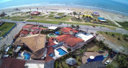 Maison 3 Dortoir avec piscine Ă 100 m de la plage