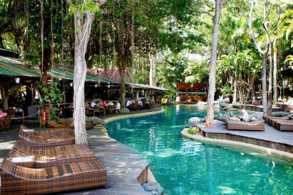 Outdoor pool - Sonia’s @ Ramada Resort - Free Wifi -Rm C217 (Port Douglas)