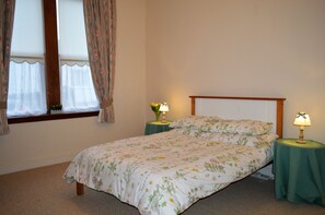 2 camere, ferro/asse da stiro, Wi-Fi gratuito, lenzuola