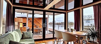 Asuntovene huvila. nautica 