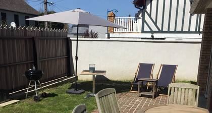 Maison individuelle hyper centre avec jardin classée 3 étoiles