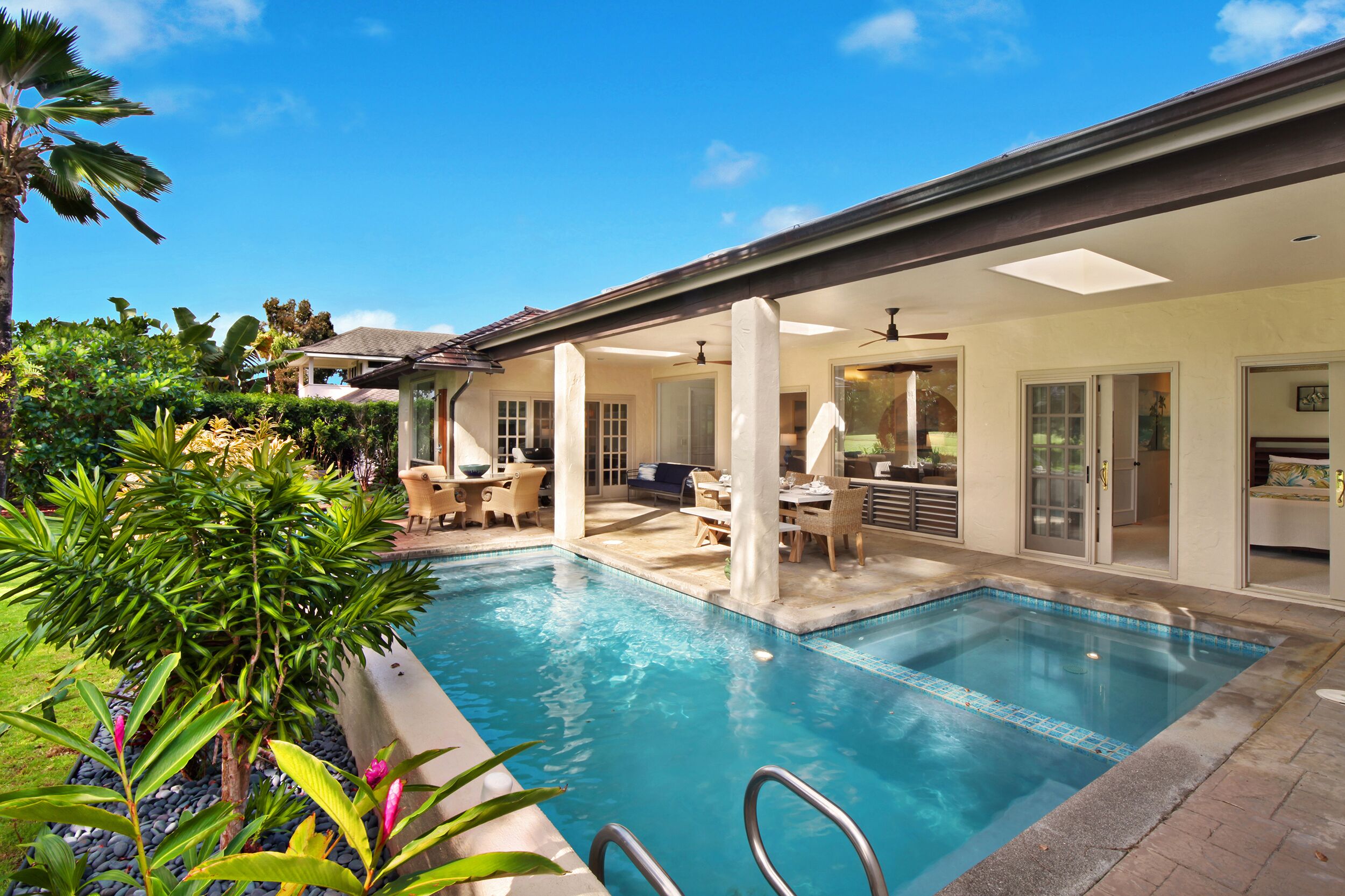 Tranquil Private Getaway w/ Pool, Hot Tub & Lanai!