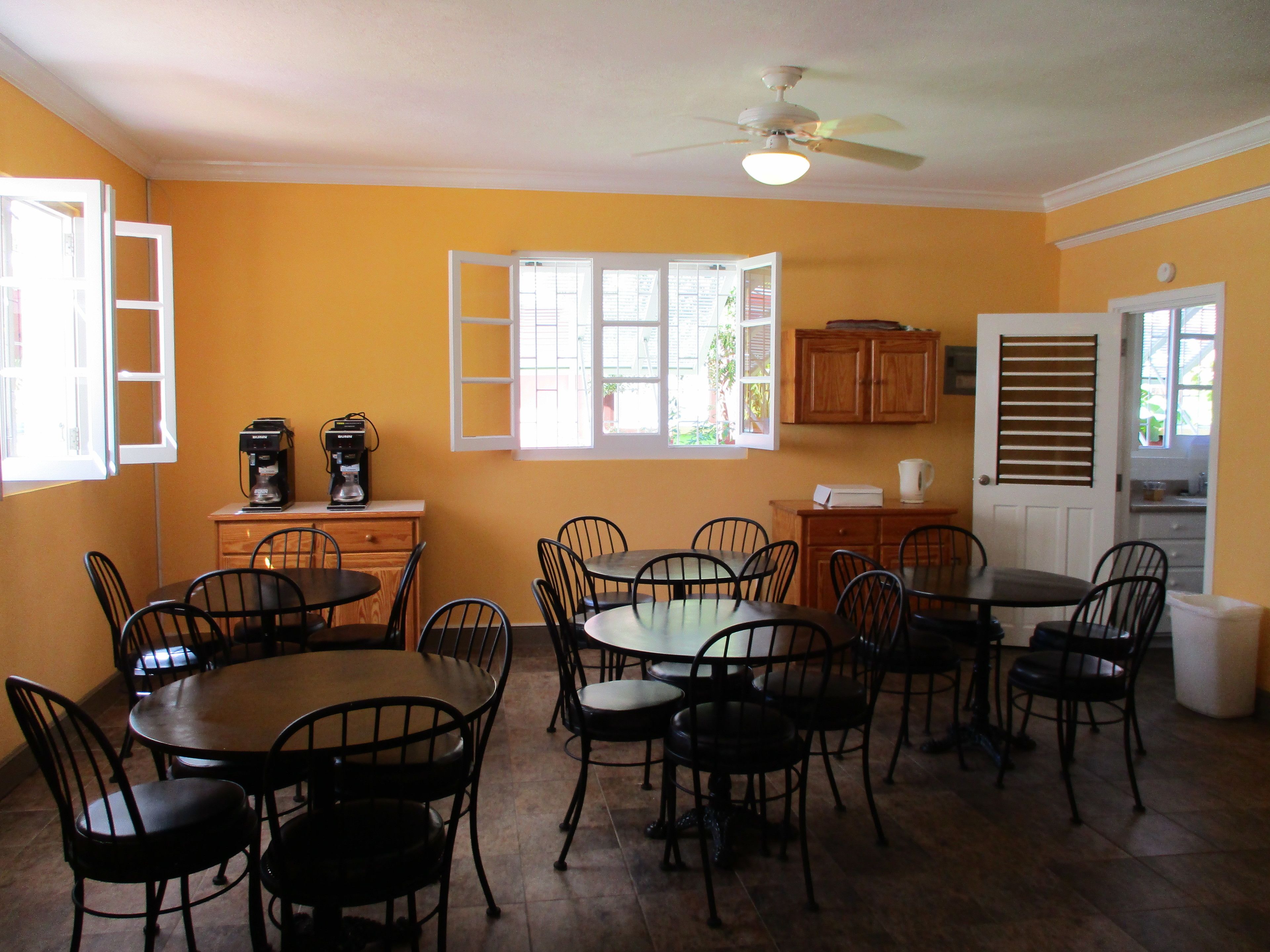 Breakfast (USD 5 per person)