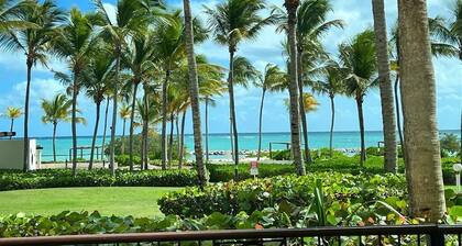 Punta Cana, Capcana Resort - Luxury 5stars 2 Large Bedrooms Oceanfront Condo