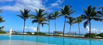Punta Cana, Capcana Resort - Luxury 5stars 2 Large Bedrooms Oceanfront Condo