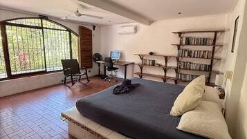 3 chambres, fer et planche Ă repasser, Wi-Fi, draps fournis