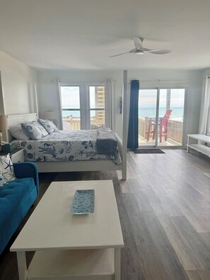 تلفزيون ذكي، مدفأة، ألعاب فيديو، مشغل دي في دي