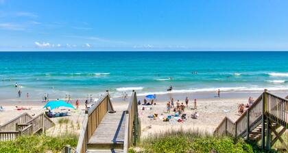 Beachfront Under Renovation!!!  
Taking Spring/Summer 2026 Reservations