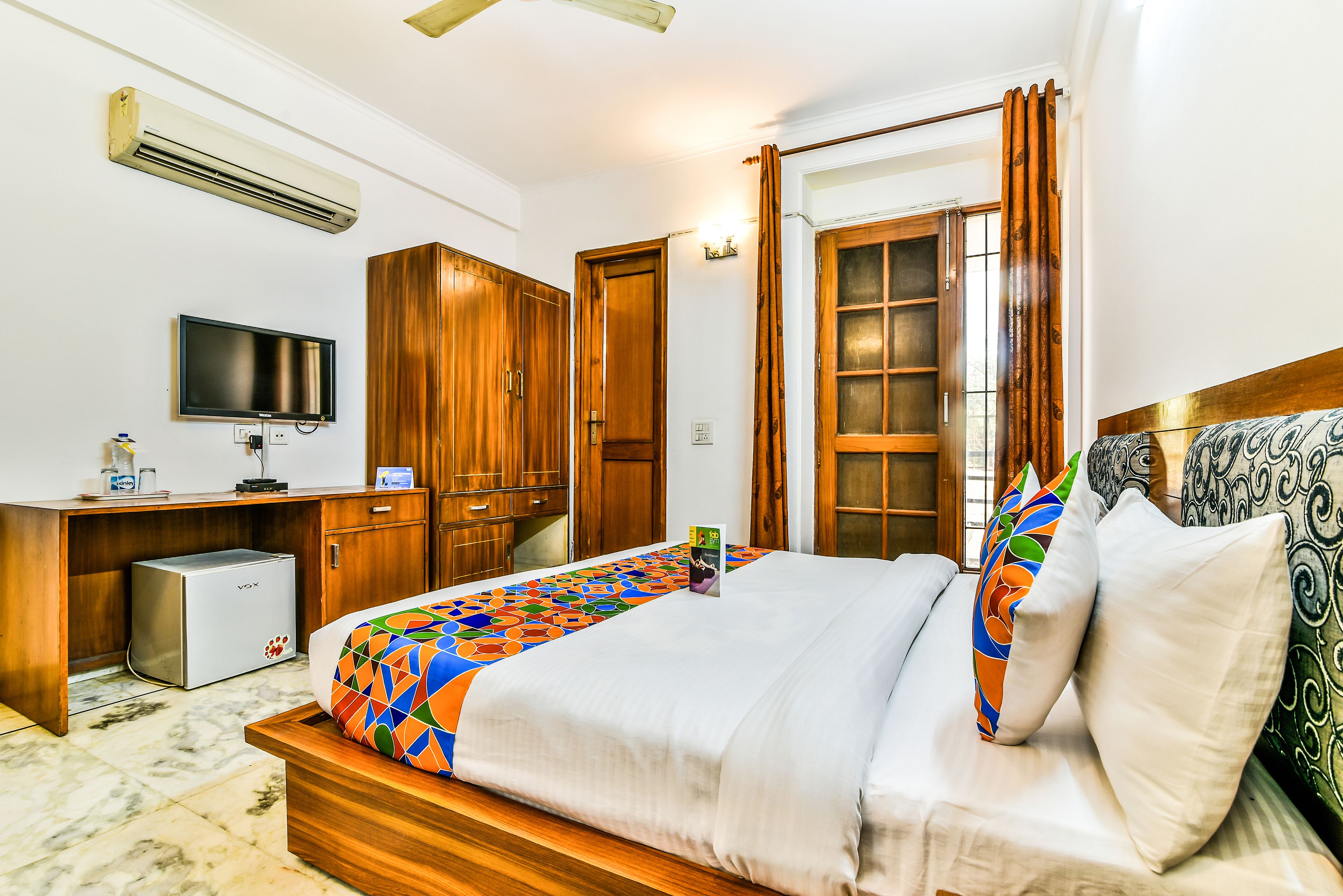 Deluxe kamer | Luxe beddengoed, een bureau, extra bedden (toeslag), gratis wifi