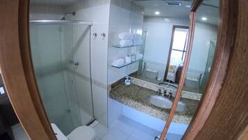 Premium Double Room | Bathroom | Shower, free toiletries, towels