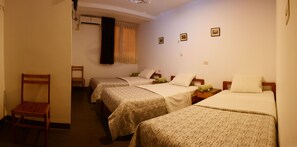 Basic-Dreibettzimmer, 3 Einzelbetten